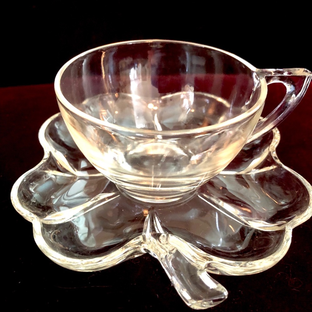 4 very lucky teacups